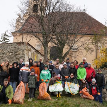 Gemeinsame Aufräumaktion der Pfarre St. Margaretha –  Aktion „Sauberer Kirchengraben“